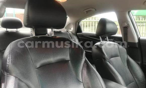 Buy Used Hyundai Sonata White Car in Beitbridge in Matabeleland South Buy Used Hyundai Sonata White Car in Beitbridge in Matabeleland South