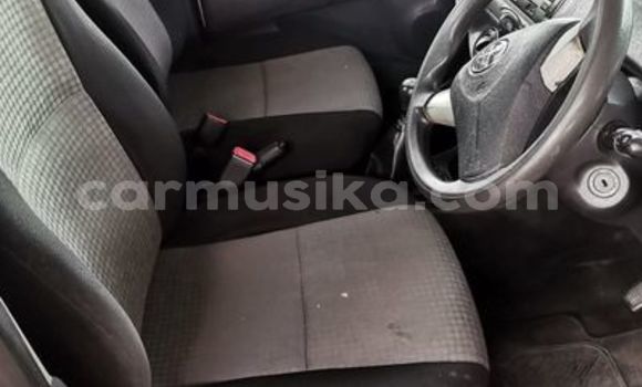 Nunua Ilio tumika Toyota Etios Fedha Gari ndani ya Beitbridge nchini Matabeleland Kusini Nunua Ilio tumika Toyota Etios Fedha Gari ndani ya Beitbridge nchini Matabeleland Kusini