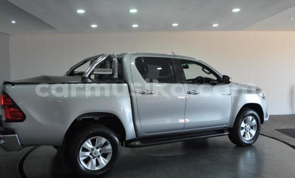 Tenga Tsaru Toyota Hilux Zvimwe Mota in Harare in Harare Tenga Tsaru Toyota Hilux Zvimwe Mota in Harare in Harare