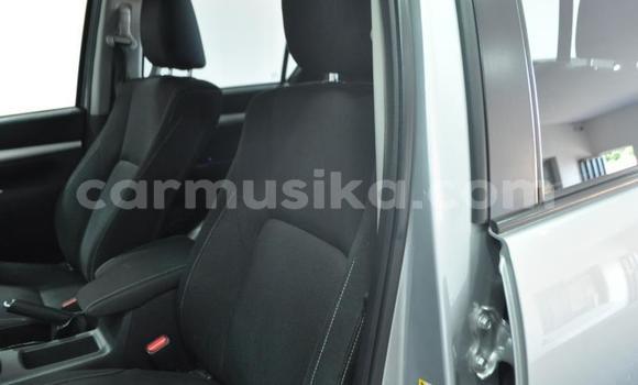 Tenga Tsaru Toyota Hilux Zvimwe Mota in Harare in Harare Tenga Tsaru Toyota Hilux Zvimwe Mota in Harare in Harare