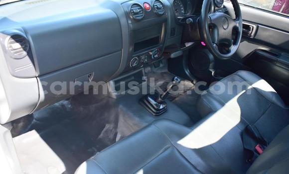 Acheter Occasion Voiture Isuzu KB Blanc à Beitbridge, Matabeleland South Acheter Occasion Voiture Isuzu KB Blanc à Beitbridge, Matabeleland South