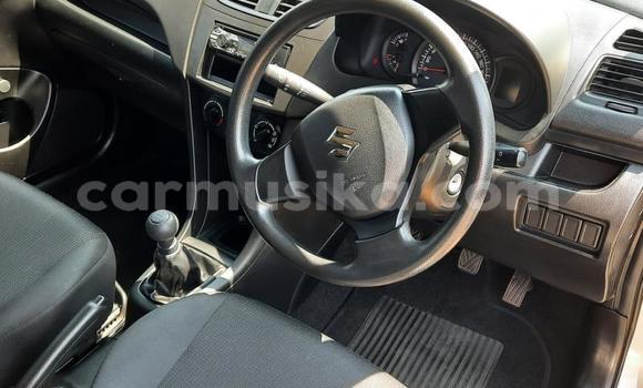Acheter Occasion Voiture Suzuki Swift Gris à Beitbridge, Matabeleland South Acheter Occasion Voiture Suzuki Swift Gris à Beitbridge, Matabeleland South