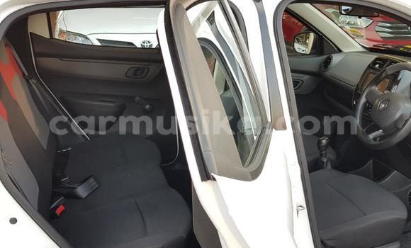 Acheter Occasion Voiture Renault KWID Blanc à Beitbridge, Matabeleland South Acheter Occasion Voiture Renault KWID Blanc à Beitbridge, Matabeleland South