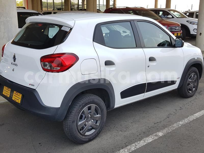 Big with watermark renault kwid matabeleland south beitbridge 18160