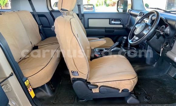 Buy Used Toyota Land Cruiser Brown Car in Beitbridge in Matabeleland South Buy Used Toyota Land Cruiser Brown Car in Beitbridge in Matabeleland South