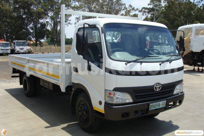 Big with watermark toyota dyna matabeleland south beitbridge 18169