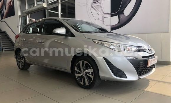 Buy Used Toyota Yaris Silver Car in Beitbridge in Matabeleland South