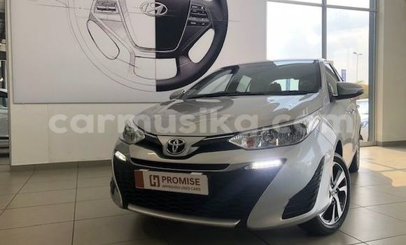 Nunua Ilio tumika Toyota Yaris Fedha Gari ndani ya Beitbridge nchini Matabeleland Kusini Nunua Ilio tumika Toyota Yaris Fedha Gari ndani ya Beitbridge nchini Matabeleland Kusini