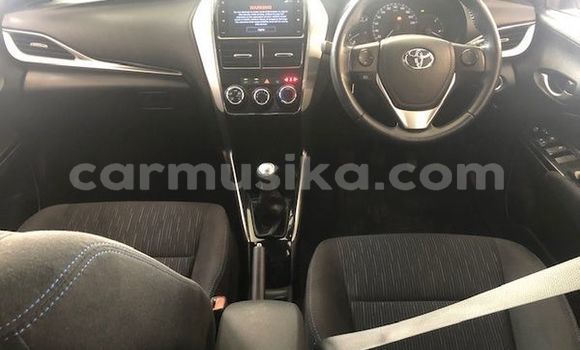 Nunua Ilio tumika Toyota Yaris Fedha Gari ndani ya Beitbridge nchini Matabeleland Kusini Nunua Ilio tumika Toyota Yaris Fedha Gari ndani ya Beitbridge nchini Matabeleland Kusini