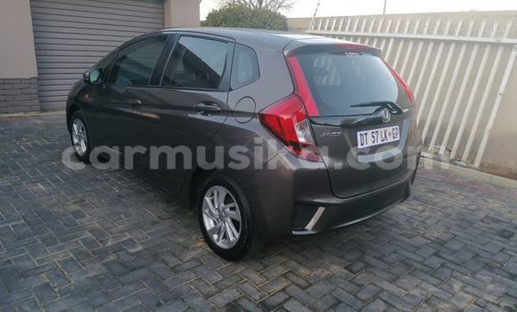 Buy Used Honda Jazz Brown Car in Greendale in Harare Buy Used Honda Jazz Brown Car in Greendale in Harare