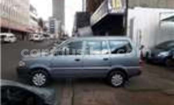 Acheter Occasion Voiture Toyota Comfort Gris à Beitbridge, Matabeleland South Acheter Occasion Voiture Toyota Comfort Gris à Beitbridge, Matabeleland South