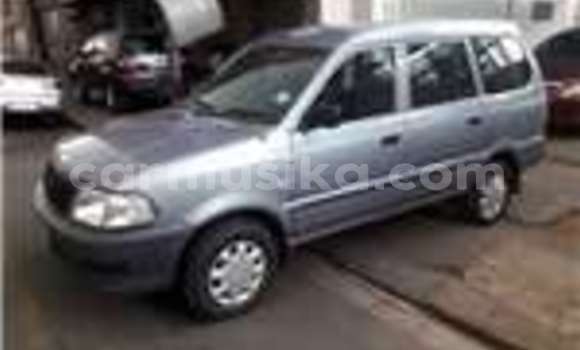 Acheter Occasion Voiture Toyota Comfort Gris à Beitbridge, Matabeleland South Acheter Occasion Voiture Toyota Comfort Gris à Beitbridge, Matabeleland South