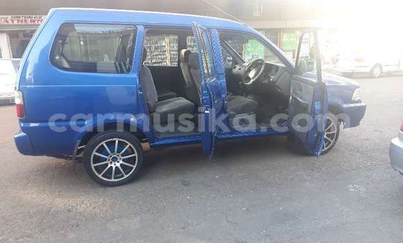 Acheter Occasion Voiture Toyota Comfort Bleu à Beitbridge, Matabeleland South Acheter Occasion Voiture Toyota Comfort Bleu à Beitbridge, Matabeleland South