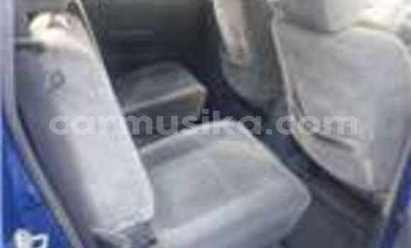 Acheter Occasion Voiture Toyota Comfort Bleu à Beitbridge, Matabeleland South Acheter Occasion Voiture Toyota Comfort Bleu à Beitbridge, Matabeleland South