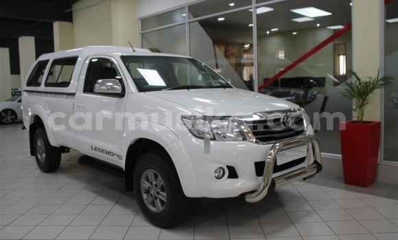 Tenga Tsaru Toyota Hilux Chena Mota in Beitbridge in Matabeleland South Tenga Tsaru Toyota Hilux Chena Mota in Beitbridge in Matabeleland South
