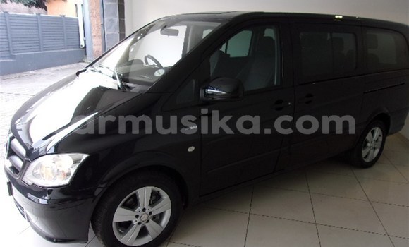 Tenga Tsaru Mercedes‒Benz Vito Nhema Mota in Beitbridge in Matabeleland South Tenga Tsaru Mercedes‒Benz Vito Nhema Mota in Beitbridge in Matabeleland South