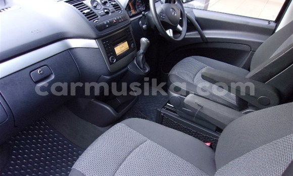 Tenga Tsaru Mercedes‒Benz Vito Nhema Mota in Beitbridge in Matabeleland South Tenga Tsaru Mercedes‒Benz Vito Nhema Mota in Beitbridge in Matabeleland South