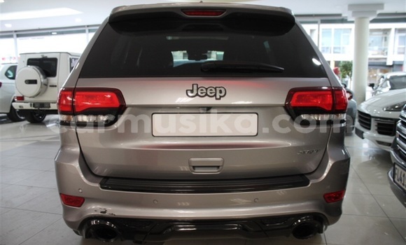 Tenga Tsaru Jeep Grand Cherokee SRT8 Sirivha Mota in Beitbridge in Matabeleland South Tenga Tsaru Jeep Grand Cherokee SRT8 Sirivha Mota in Beitbridge in Matabeleland South
