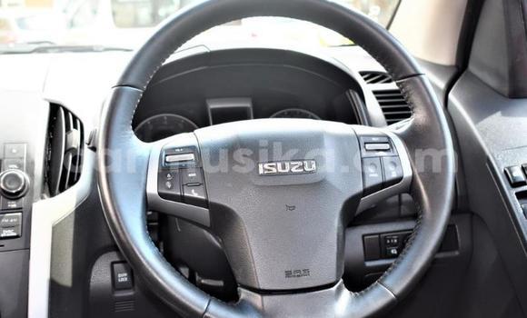 Acheter Occasion Voiture Isuzu KB Rouge à Beitbridge, Matabeleland South Acheter Occasion Voiture Isuzu KB Rouge à Beitbridge, Matabeleland South