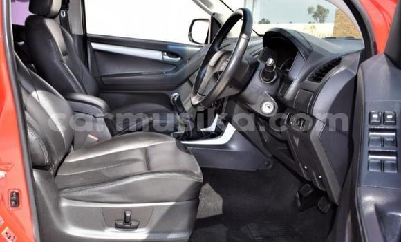 Acheter Occasion Voiture Isuzu KB Rouge à Beitbridge, Matabeleland South Acheter Occasion Voiture Isuzu KB Rouge à Beitbridge, Matabeleland South