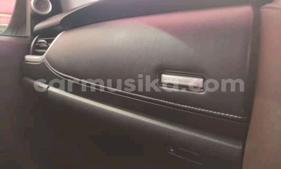 Acheter Occasion Voiture Toyota Fortuner Blanc à Beitbridge, Matabeleland South Acheter Occasion Voiture Toyota Fortuner Blanc à Beitbridge, Matabeleland South