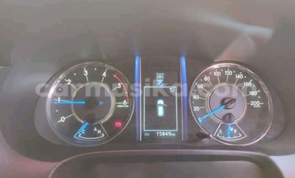 Acheter Occasion Voiture Toyota Fortuner Blanc à Beitbridge, Matabeleland South Acheter Occasion Voiture Toyota Fortuner Blanc à Beitbridge, Matabeleland South