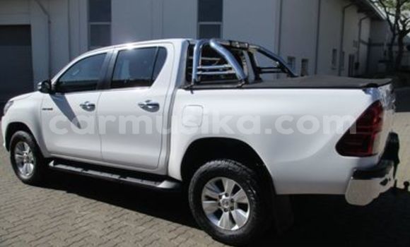 Acheter Occasion Voiture Toyota Hilux Blanc à Harare, Harare Acheter Occasion Voiture Toyota Hilux Blanc à Harare, Harare