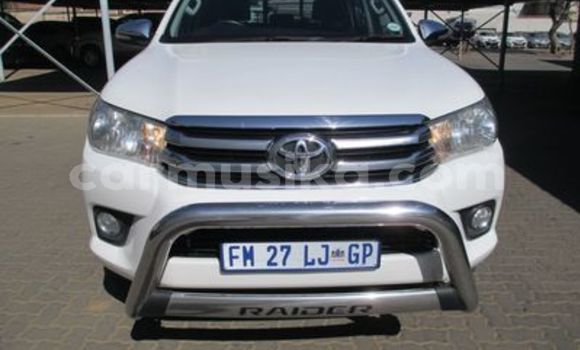 Acheter Occasion Voiture Toyota Hilux Blanc à Harare, Harare Acheter Occasion Voiture Toyota Hilux Blanc à Harare, Harare