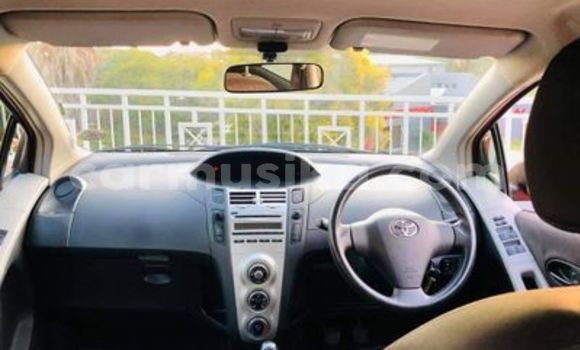 Nunua Ilio tumika Toyota Yaris Nyekundu Gari ndani ya Beitbridge nchini Matabeleland Kusini Nunua Ilio tumika Toyota Yaris Nyekundu Gari ndani ya Beitbridge nchini Matabeleland Kusini