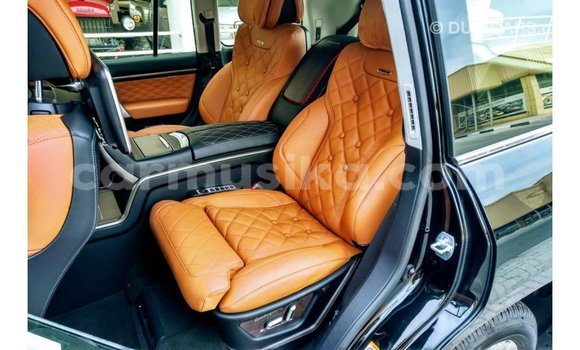 Acheter Import Voiture Toyota Land Cruiser Noir à Import - Dubai, Harare Acheter Import Voiture Toyota Land Cruiser Noir à Import - Dubai, Harare