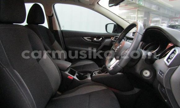 Acheter Occasion Voiture Nissan Qashqai Blanc à Beitbridge, Matabeleland South Acheter Occasion Voiture Nissan Qashqai Blanc à Beitbridge, Matabeleland South