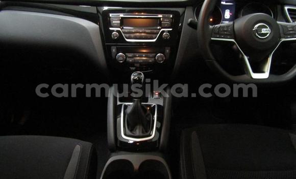 Acheter Occasion Voiture Nissan Qashqai Blanc à Beitbridge, Matabeleland South Acheter Occasion Voiture Nissan Qashqai Blanc à Beitbridge, Matabeleland South