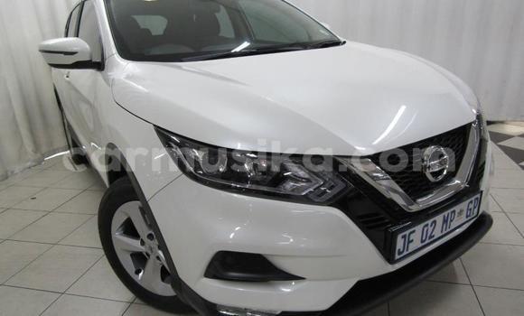 Acheter Occasion Voiture Nissan Qashqai Blanc à Beitbridge, Matabeleland South Acheter Occasion Voiture Nissan Qashqai Blanc à Beitbridge, Matabeleland South