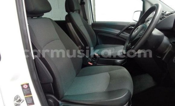 Tenga Tsaru Mercedes‒Benz Vito Chena Mota in Beitbridge in Matabeleland South Tenga Tsaru Mercedes‒Benz Vito Chena Mota in Beitbridge in Matabeleland South