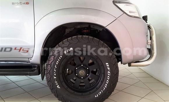 Tenga Tsaru Toyota Hilux Sirivha Mota in Beitbridge in Matabeleland South Tenga Tsaru Toyota Hilux Sirivha Mota in Beitbridge in Matabeleland South