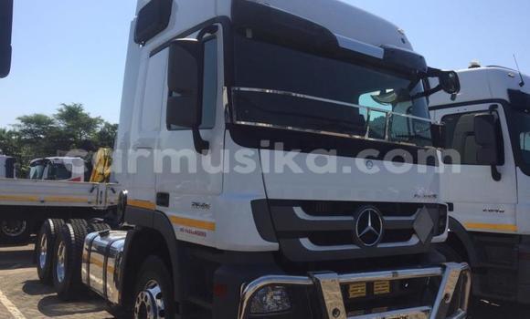 Tenga Tsaru Mercedes‒Benz Arocs Chena Rori in Harare in Harare Tenga Tsaru Mercedes‒Benz Arocs Chena Rori in Harare in Harare