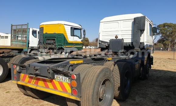 Nunua Ilio tumika Man D20 Nyeupe Lori ndani ya Beitbridge nchini Matabeleland Kusini Nunua Ilio tumika Man D20 Nyeupe Lori ndani ya Beitbridge nchini Matabeleland Kusini