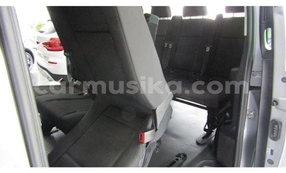 Acheter Occasion Voiture Mercedes‒Benz Vito Blanc à Harare, Harare Acheter Occasion Voiture Mercedes‒Benz Vito Blanc à Harare, Harare