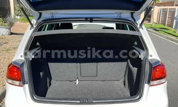 Acheter Occasion Voiture Volkswagen Golf Blanc à Harare, Harare Acheter Occasion Voiture Volkswagen Golf Blanc à Harare, Harare