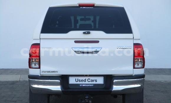 Acheter Occasion Voiture Toyota Hilux Blanc à Beitbridge, Matabeleland South Acheter Occasion Voiture Toyota Hilux Blanc à Beitbridge, Matabeleland South