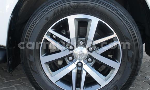 Acheter Occasion Voiture Toyota Hilux Blanc à Beitbridge, Matabeleland South Acheter Occasion Voiture Toyota Hilux Blanc à Beitbridge, Matabeleland South