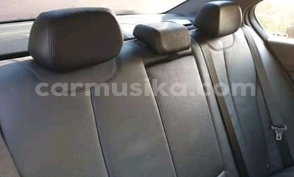 Acheter Occasion Voiture BMW 3200 Gris à Borrowdale, Harare Acheter Occasion Voiture BMW 3200 Gris à Borrowdale, Harare