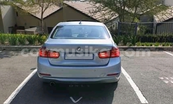 Acheter Occasion Voiture BMW 3200 Gris à Borrowdale, Harare Acheter Occasion Voiture BMW 3200 Gris à Borrowdale, Harare