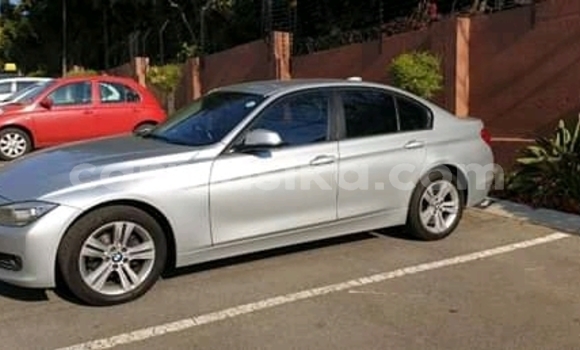Acheter Occasion Voiture BMW 3200 Gris à Borrowdale, Harare Acheter Occasion Voiture BMW 3200 Gris à Borrowdale, Harare
