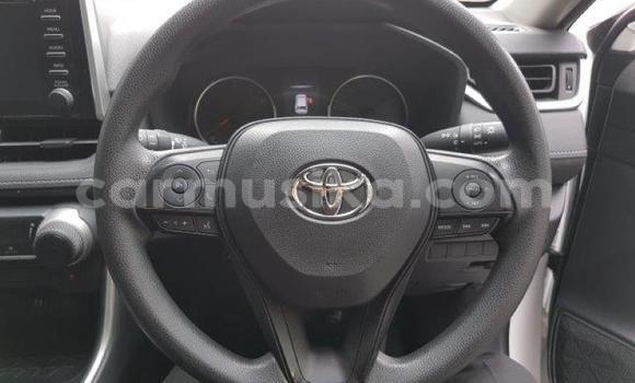 Acheter Occasion Voiture Toyota Rush Blanc à Chipinge, Manicaland Acheter Occasion Voiture Toyota Rush Blanc à Chipinge, Manicaland