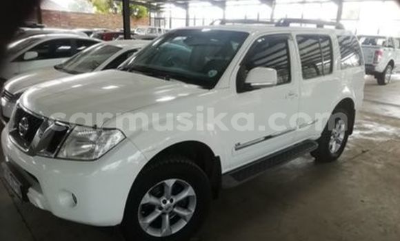 Tenga Tsaru Nissan Pathfinder Chena Mota in Beitbridge in Matabeleland South Tenga Tsaru Nissan Pathfinder Chena Mota in Beitbridge in Matabeleland South