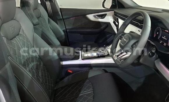 Acheter Occasion Voiture Audi Q8 Gris à Beitbridge, Matabeleland South Acheter Occasion Voiture Audi Q8 Gris à Beitbridge, Matabeleland South