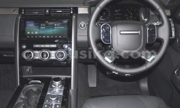 Nunua Ilio tumika Land Rover Discovery Nyeusi Gari ndani ya Beitbridge nchini Matabeleland Kusini Nunua Ilio tumika Land Rover Discovery Nyeusi Gari ndani ya Beitbridge nchini Matabeleland Kusini