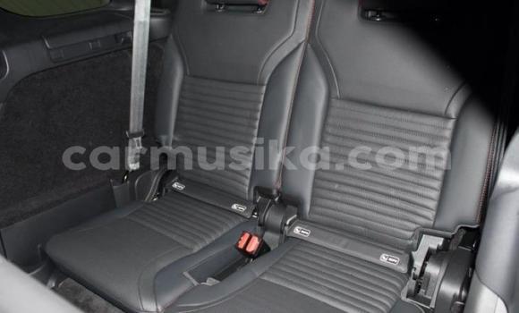 Nunua Ilio tumika Land Rover Discovery Nyeusi Gari ndani ya Beitbridge nchini Matabeleland Kusini Nunua Ilio tumika Land Rover Discovery Nyeusi Gari ndani ya Beitbridge nchini Matabeleland Kusini