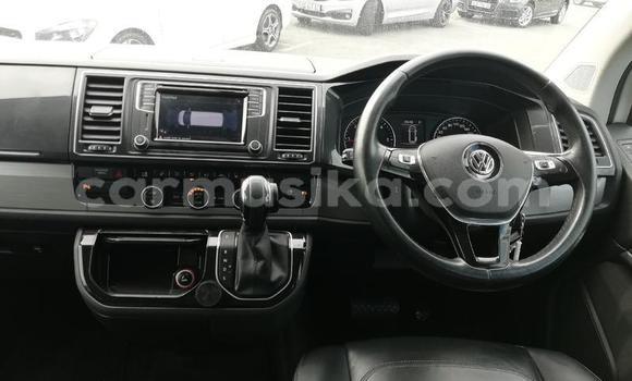 Tenga Tsaru Volkswagen Caravelle Chena Mota in Beitbridge in Matabeleland South Tenga Tsaru Volkswagen Caravelle Chena Mota in Beitbridge in Matabeleland South